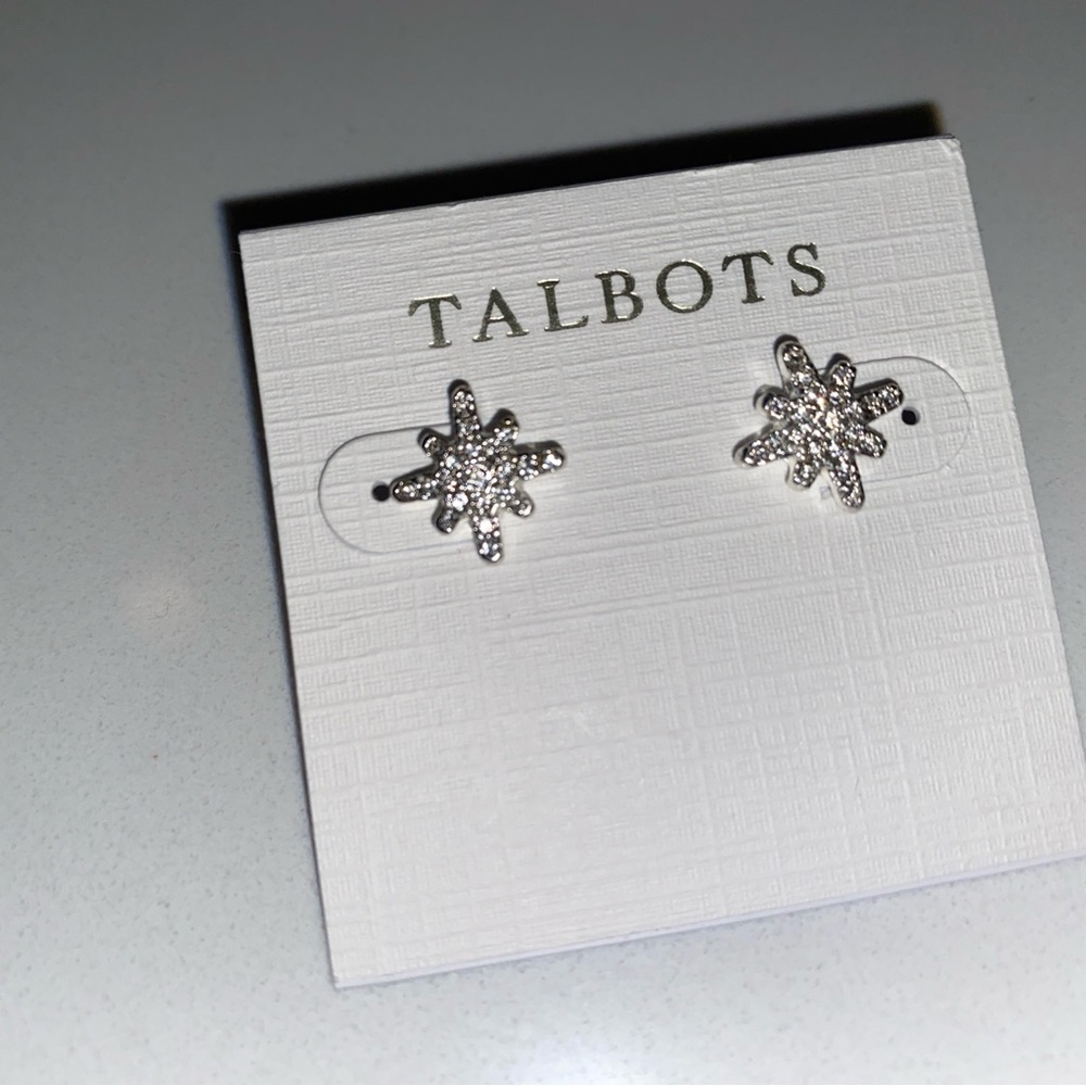 Talbots Snowflake Stud Earrings NWT